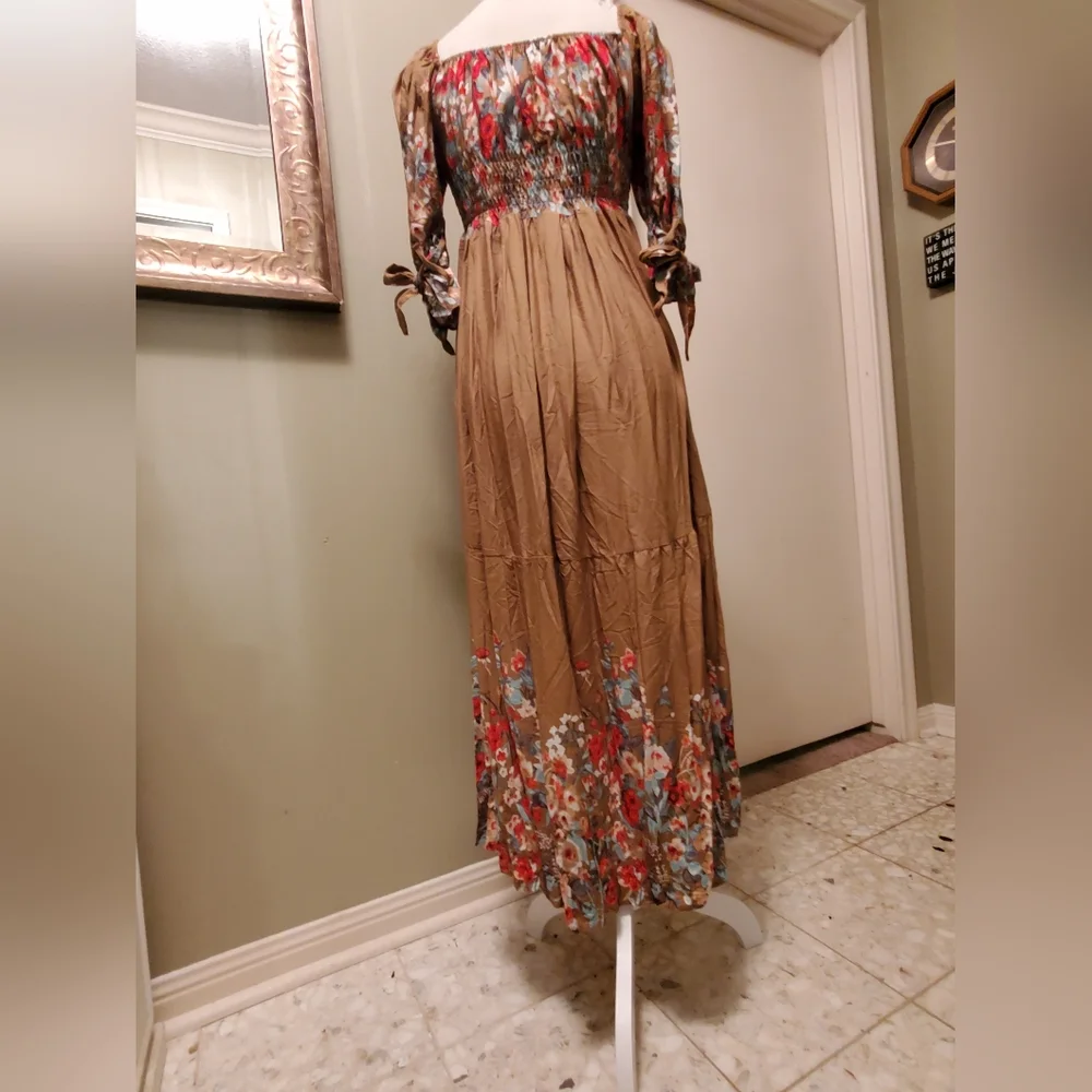 Dress - Picture 3 of 5